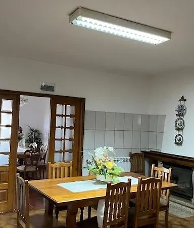 Casa Eva E Eduardo Маседу-ди-Кавалейруш